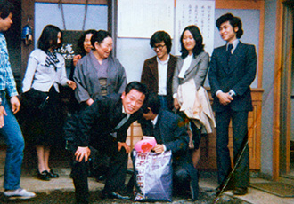 Thumbnail Image 1