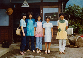 Thumbnail Image 1